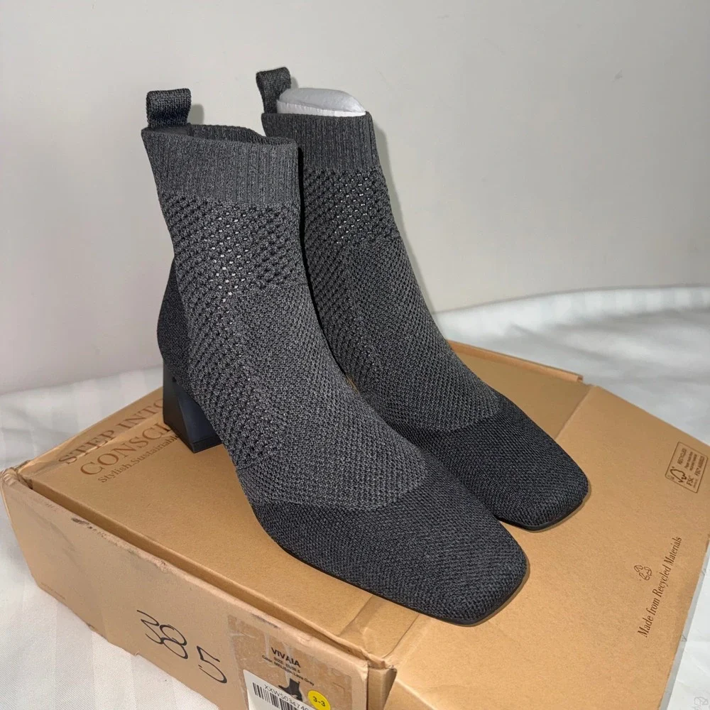 VIVAIA Grey Knit Sock Ankle Boots‎ Block Heel Square Toe Size US 7.5 EU 38.5